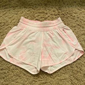 Lululemon Tracker Mid-rise Lined Short 4” Size 4